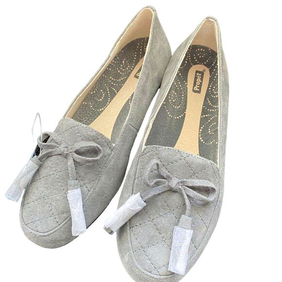 NEW Propet Gray Quilted Suede Tassel Flats Size 6 W WIDE Shoes Loafers Slip Ons - Picture 1 of 8